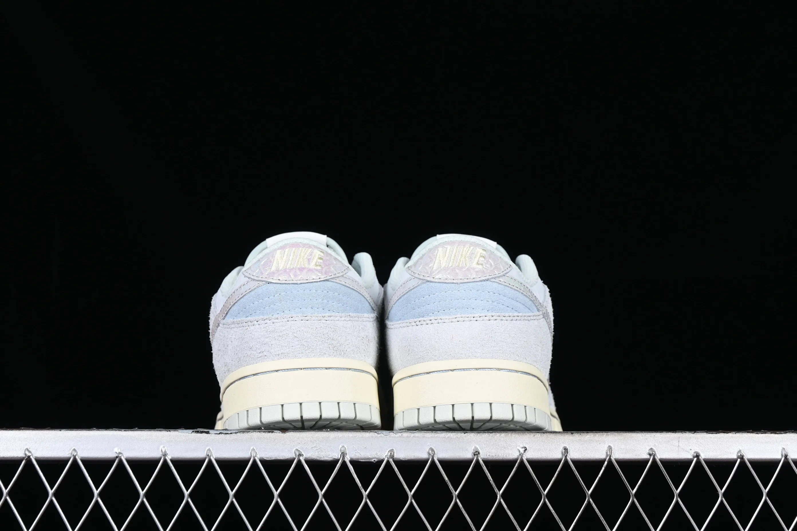 All categories Nk SB Dunk series Nk SB Dunk Low low-top sneakers F version Nk Dunk Low "Fishing" trout pattern SB low-top casual sneakers DV7210-001